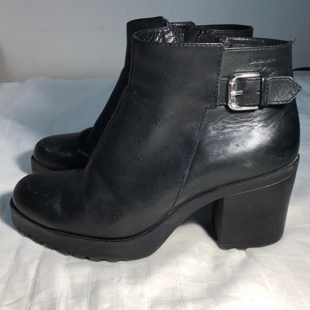 Ankle boots